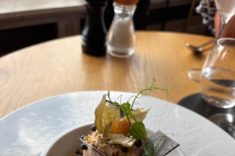 Champagne Day Tour Tours, tastings, and lunch included Champagne Tour Day Tours Tastings Lunch included