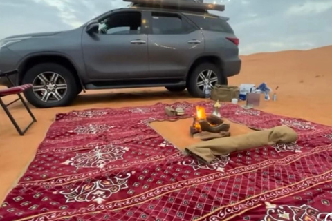 Riyadh: Red Sands Dunes Tour with Camel Ride & Snacks