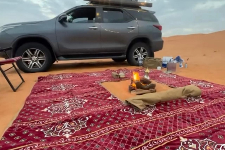 Riyadh: Red Sands Dunes Tour with Camel Ride & Snacks