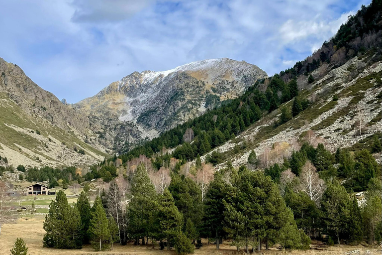 Andorra Day Hike: Vall d’Incles &amp; Pyrenees Lakes