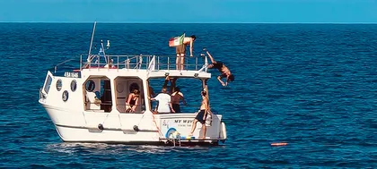 Komm mit uns von Monopoli aus zu einer Tour durch Polignano a Mare