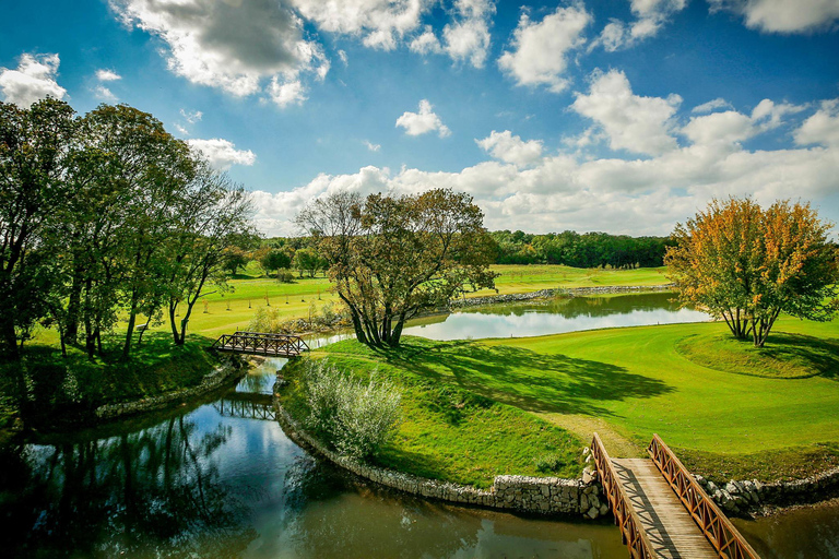 من براتيسلافا: العب الجولف في سلوفاكيا - شامل كليًا