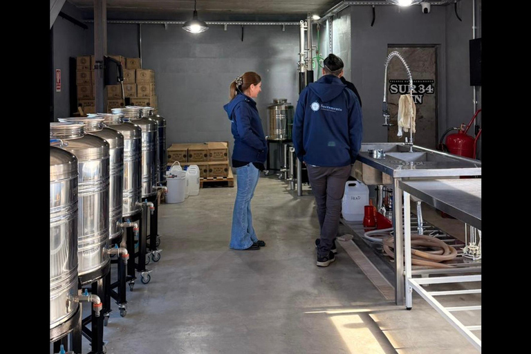 Colonia del Sacramento: S34 Gin Tour, Tasting & Gin Making Colonia del Sacramento: S34 Gin Masterclass