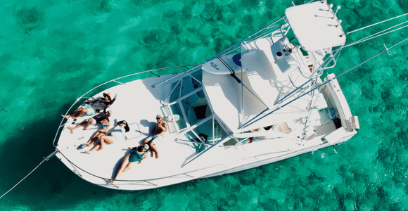 Icacos or Palomino: Luxury Yacht Tour. Snorkeling and Lunch