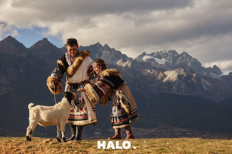 Lijiang: Sessão fotográfica de trajes étnicos com transferes do hotelSessão fotográfica com roupa étnica padrão na cidade antiga