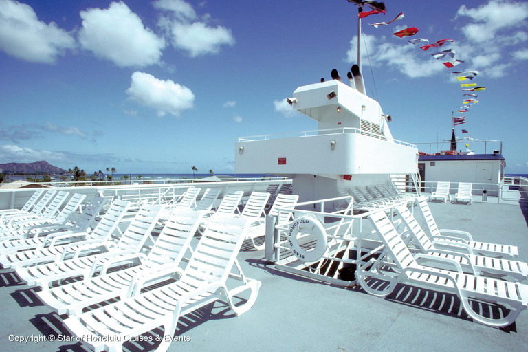 Honolulu: Whale Watching Cruise with Breakfast Whale Watching Cruise w/Breakfast with Waikiki Transfer