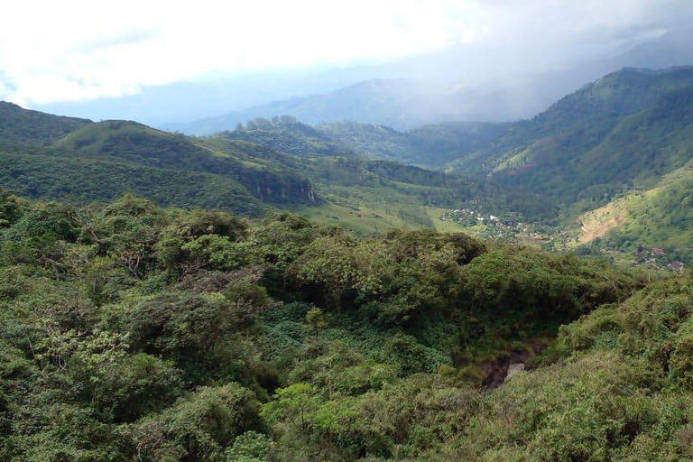 From Kandy: Knuckles Mountain Range Exploration Day Tour