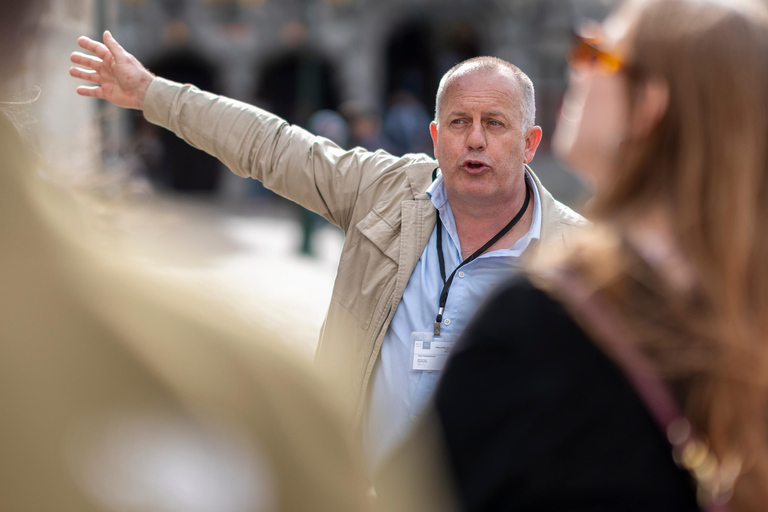 Bruges: Walking Tour, praline, Canal Cruise, and Burger Meal