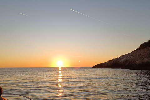Zonsondergangtour met een glazen boot rond de oude stad en grotten in Dubrovnik