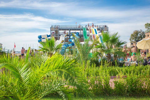 Usługa transferu do parku wodnego Eftalia z dowolnej lokalizacji w AlanyiTransfer ze wszystkich hoteli w Alanyi (opłaty za wstęp nie są wliczone)