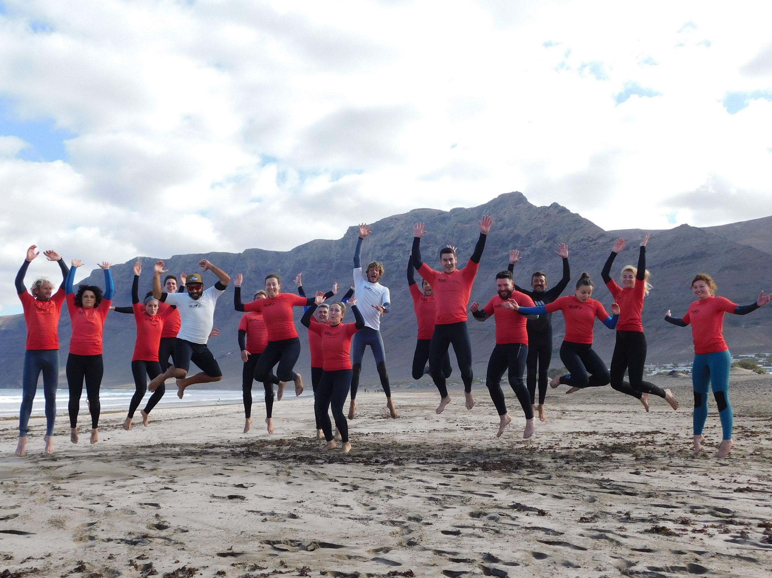 Kalufa Surfschule in Caleta de Famara, Lanzarote