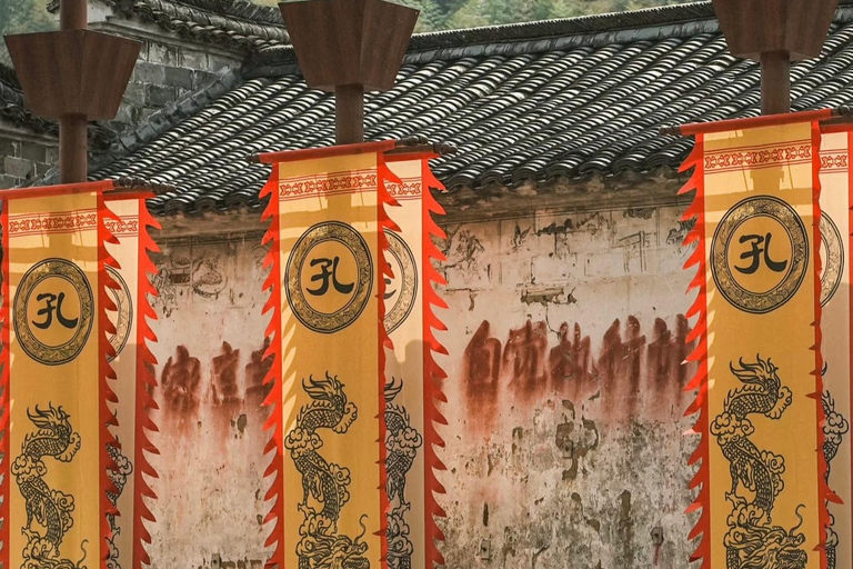 Von Jinan nach Qufu: Konfuzius-Tempel, Herrenhaus, Friedhof und MuseumGuide für Spanisch, Französisch, Russisch, Japanisch oder Koreanisch