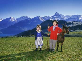 From Zurich: Bus Day Trip to Heidiland and Liechtenstein