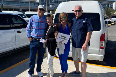 Los Cabos: Premium Transfer Airport - Tourist Corridor Round Trip