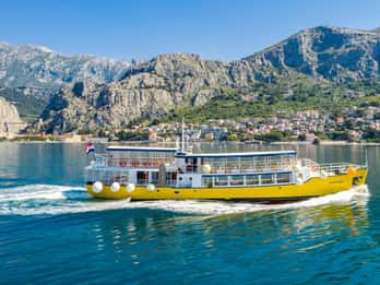 From Omiš: Half-day boat trip to Brač island with lunch