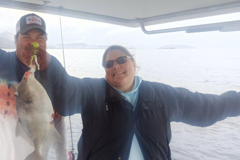 Athènes : Expérience de pêche sur un bateau avec repas de fruits de mer