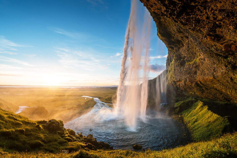 Chinese tour: 3-Day Golden Circle, South Coast Tour