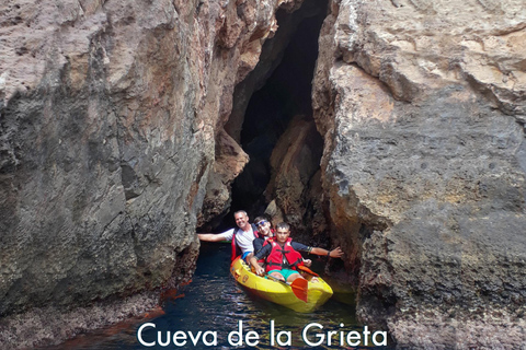 Granada: Guided Kayak Tour - Cliffs and Caves of Playa de La Rijana Granada: Guided kayak tour - cliffs and caves of Playa de La Rijana