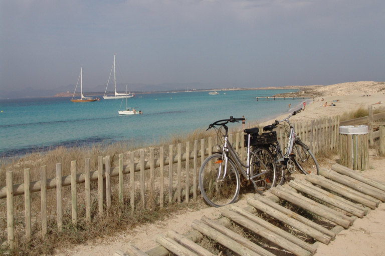 IBIZA: Formentera en Bici desde Ibiza con ferry rápido Pick-Up in Cala Vadella, Club Delfín, Cala Carbo, San Vicent