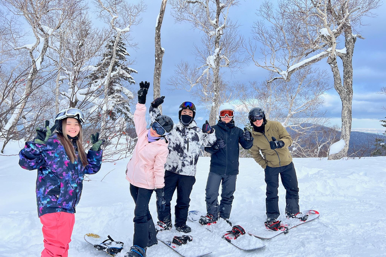 Sapporo: Private Ski & Snowboard Lessons with Hotel Transfer