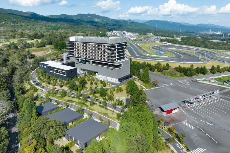 Fuji Speedway Self Drive &amp; Mt. Fuji Tour z odbiorem na LEXUSIE