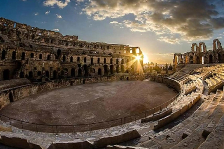 2-Day Sahara Escape: Ksar Ghilane Oasis & Desert Camp 2-Day Sahara Escape: from Mahdia