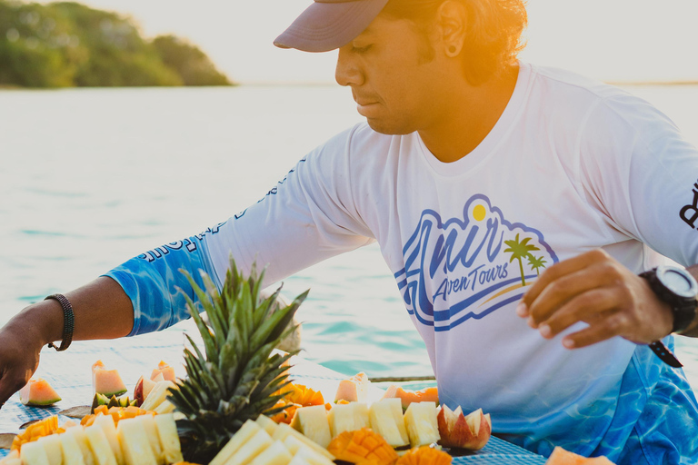 Bacalar at Sunrise: Kayak Adventure with Breakfast & Photos