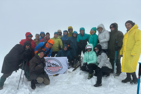 Baku: 7-Day Bazarduzu Peak Trekking Tour with Guide