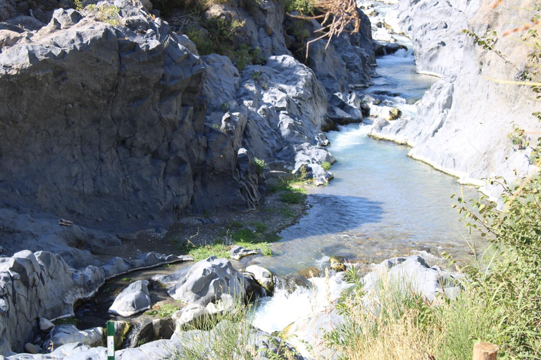 Taormina/Naxos: Mount Etna & Alcantara Gorges Tour w/ Pickup Mount Etna 3000-Meter & Alcantara Gorges Tour