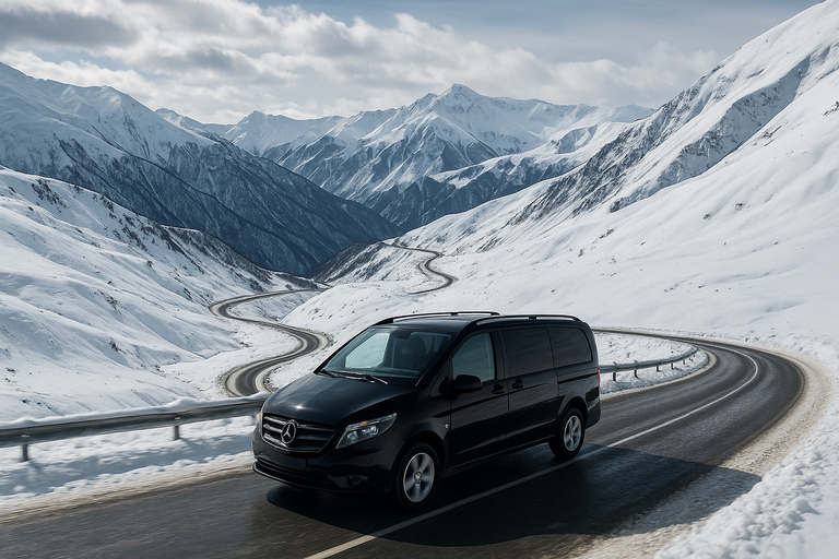 Tbilisi: Premium Kazbegi–Ananuri–Mtskheta Private Tour