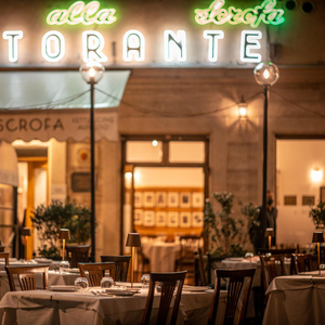 Alfredo alla Scrofa Restaurant in Rome: Eat Like a Star