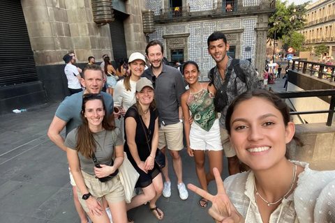 Mexico City's Historic Downtown: Walking Tour with a Professional Local Guide German