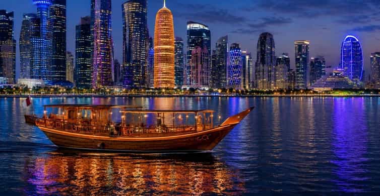 Doha: Traditional Wooden Dhow Cruise with Dinner and Arabic Tea