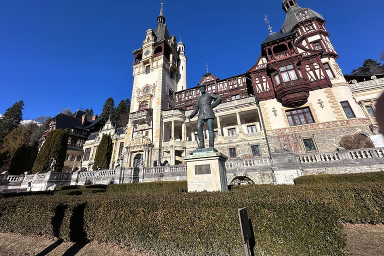 BOEKAREST NAAR KASTEEL DRACULA, PELES EN OUDE STAD BRASOV