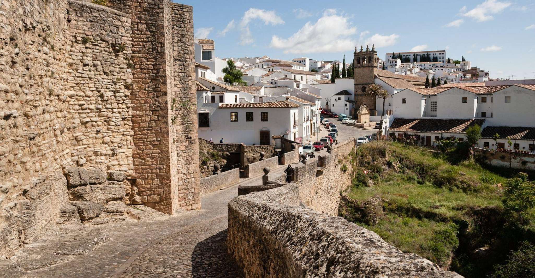 Ronda, In-App Audio Walking Tour via Smartphone App - Housity