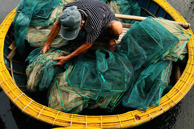Hoi An: Countryside Bicycle Tour with Farm, Basket Boat Ride