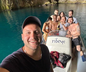 Vlorë: Private Speedboat to Haxhi Ali Cave & Karaburun