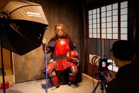 Kanazawa: Samurai Armor Experience with Professional Photos