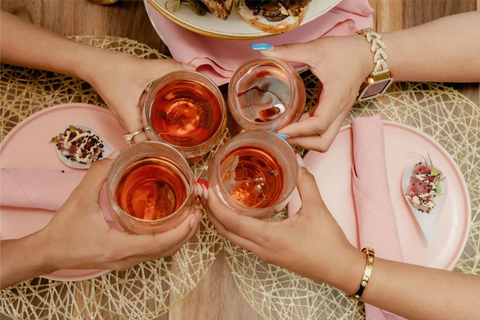 Chicago: Tea Around Town With Curated Teas & Iconic Sights Petite Admission