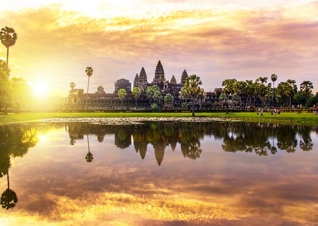 Siem Reap: 01Day Angkor Wat Sunset Tour with English Guide