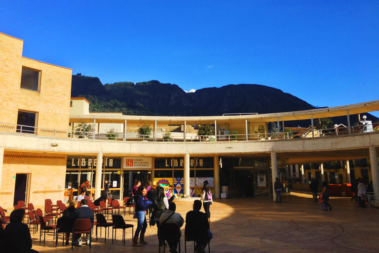 波哥大：坎德拉里亚区、黄金博物馆与铁镖球私人导览波哥大：坎德拉里亚区、黄金博物馆与台球私人导览