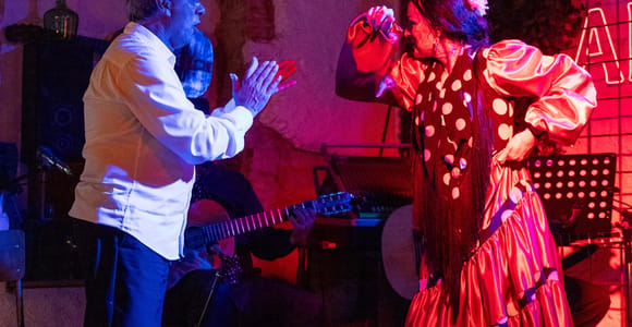Alicante: Fusion Flamenco Show and Gastronomy at Blacky Bar