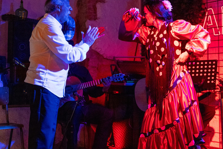 Alicante: Fusion Flamenco Show and Gastronomy at Blacky Bar