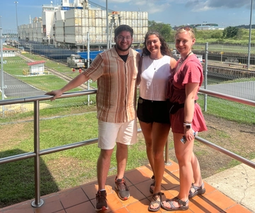 Panama city: Panama Canal and Monkey Island Tour