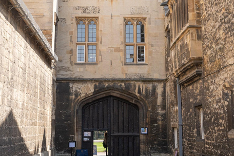 Oxford: Harry Potter Tour with Hogwarts Student Guide