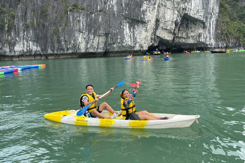 Hanoi: Ha Long Bay Day Cruise with Lunch, Cave & Kayaking Pick up in Hanoi old quarter