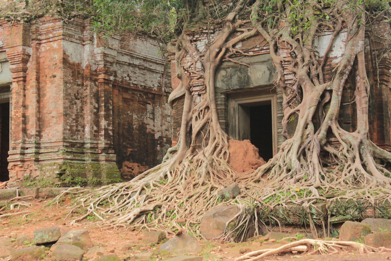 From Siem Reap: Beng Mealea and Koh Ker Temple Day Trip