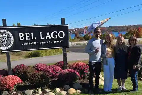 Traverse City: Wine Country Private Tour with Transportation