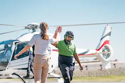 Cape Town: Sightseeing Helicopter Ride from V&A Waterfront 12-min Shared Scenic Flight