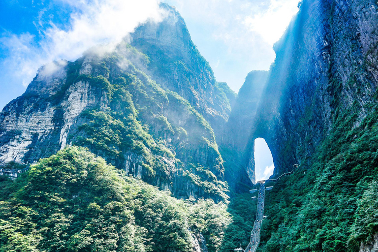 Chongqing & Zhangjiajie: 7-Day Private Tour with Transfers